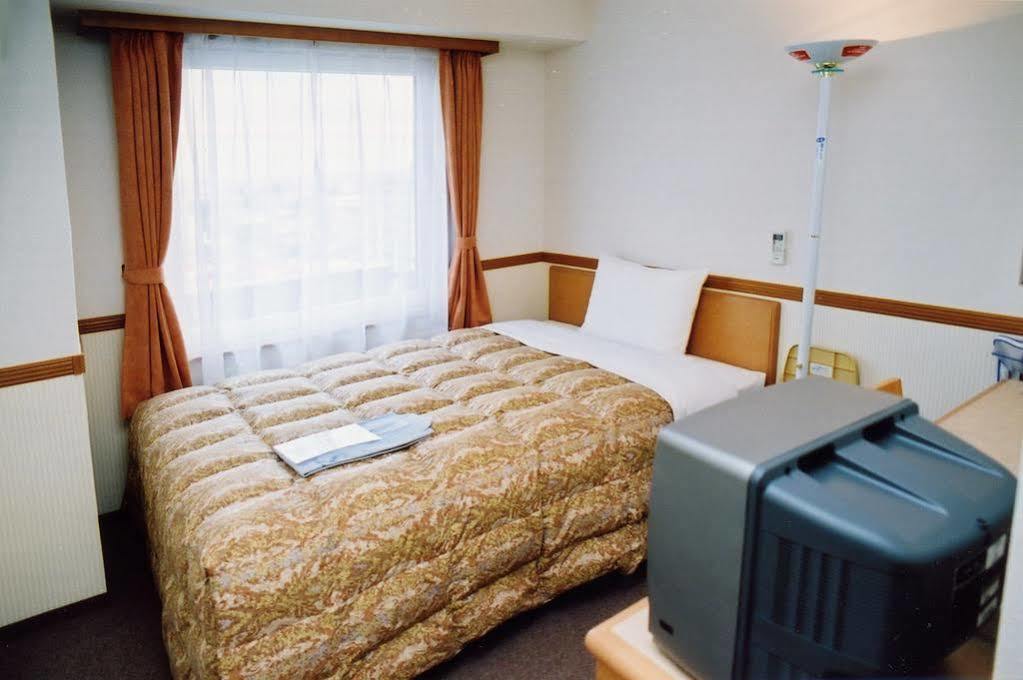 Toyoko Inn Sendai-Eki Nishi-Guchi Chuo Eksteriør billede