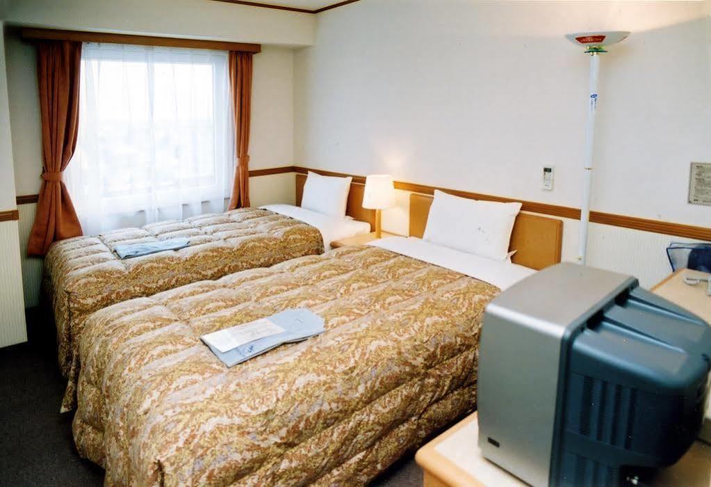 Toyoko Inn Sendai-Eki Nishi-Guchi Chuo Eksteriør billede